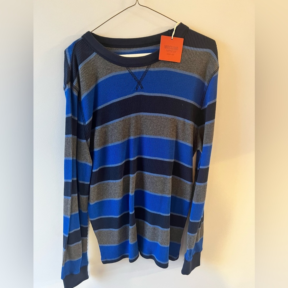 Mossimo Supply company stopped shirt